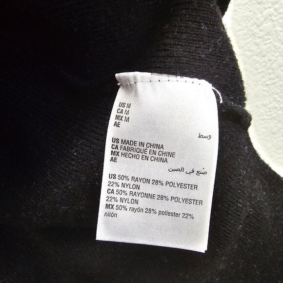 Bella Tilley x Bar III Black Sweater M – Minimalist, Classic, Workwear - Picture 4 of 5